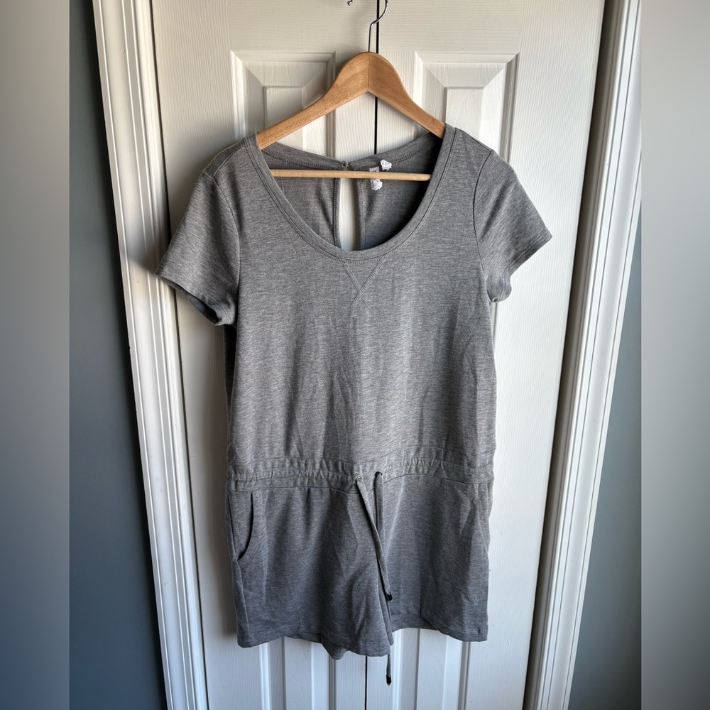 Cable & Gauge Womens Gray Short Sleeve One Piece Shorts Romper Size Medium